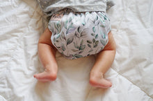 Load image into Gallery viewer, Fiyyah Newborn Wrap V2