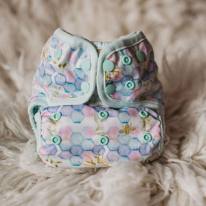  Lighthouse Kids Switch Supreme in Opal Hive - All-in-Two cloth nappy - Peanut and Poppet